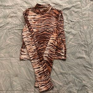 Tiger stripe🐅 long sleeve top